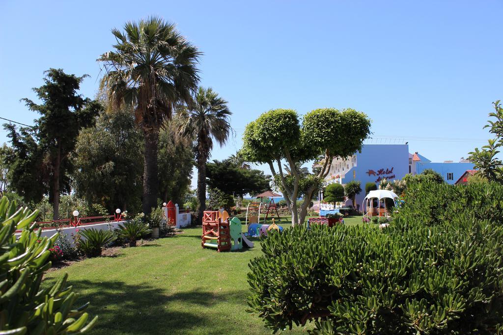 Corellia Asterias Beach Hotel Theológosz Kültér fotó